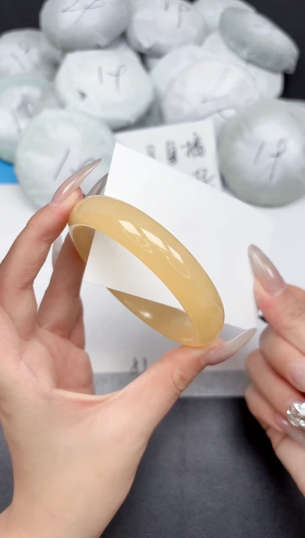 未镶嵌手镯石英质玉295-59-61