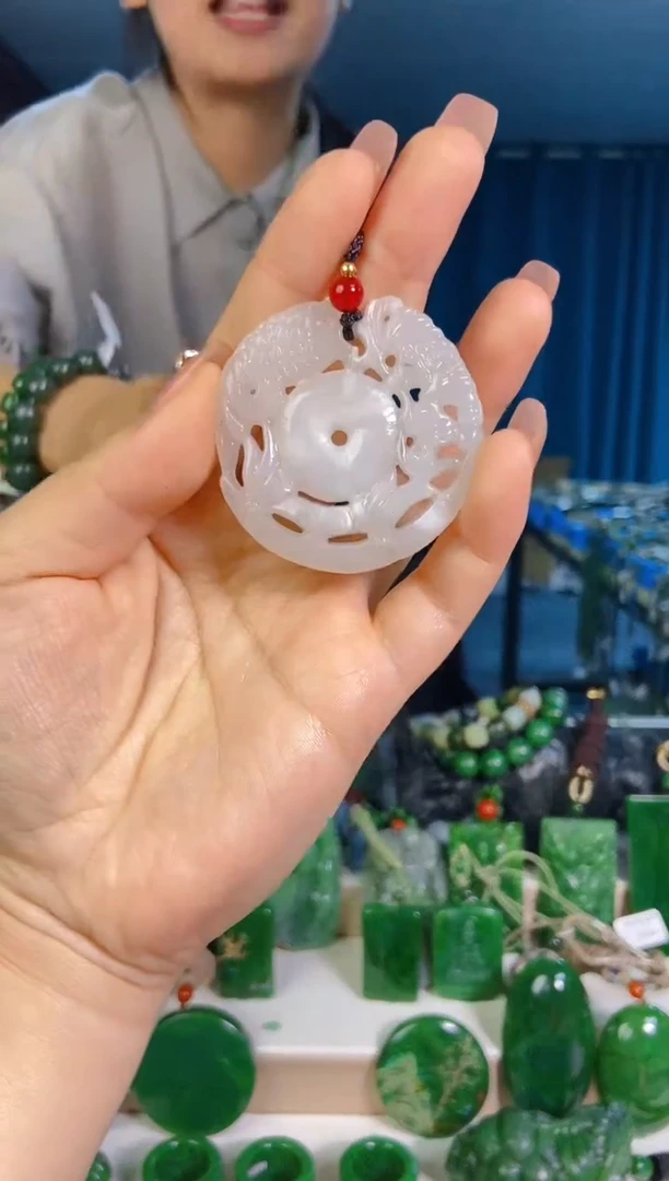 和田玉未镶嵌挂件1