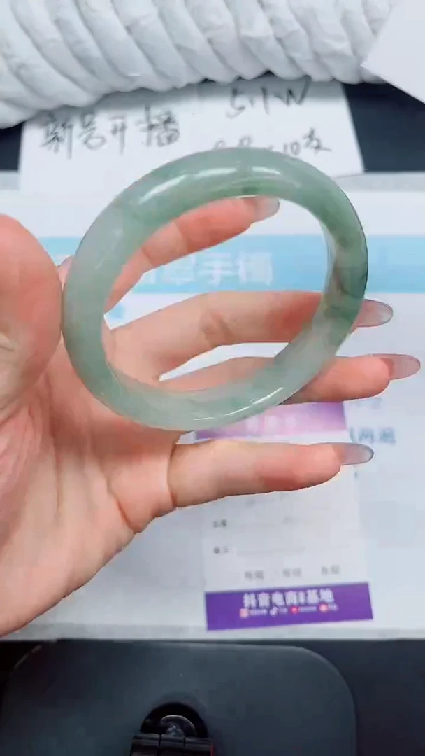 石英质玉手镯未镶嵌169-61