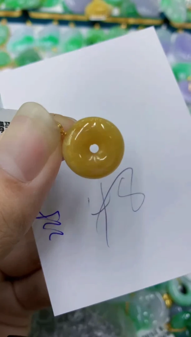 翡翠18K金镶嵌颈饰1111111111