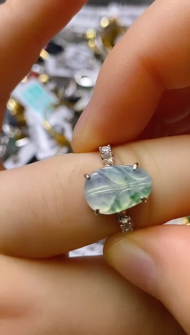 银S925镶嵌戒指翡翠百内无证书