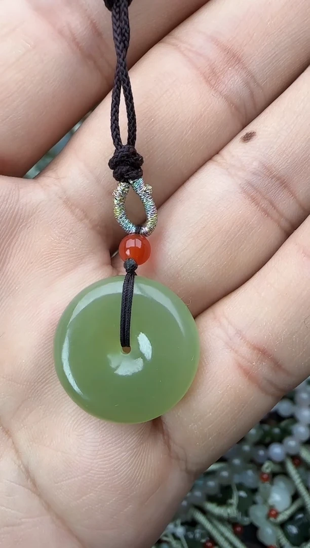 颈饰未镶嵌和田玉拍一发一