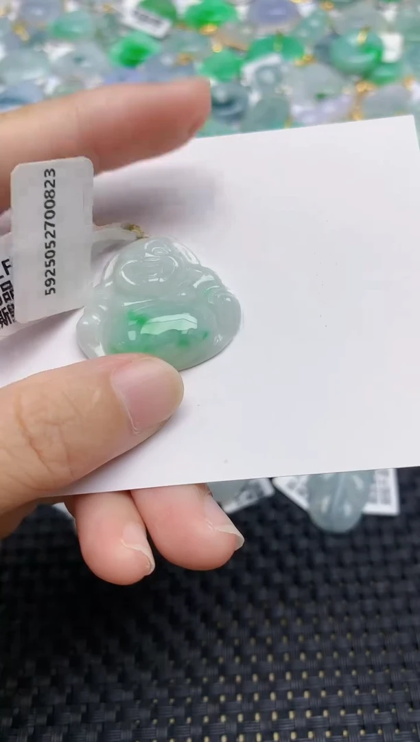 翡翠18K金镶嵌颈饰天然翡翠A货