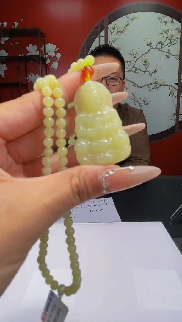 【闪购商品】定制和田玉Boss阳天然和田玉（拍一发一)