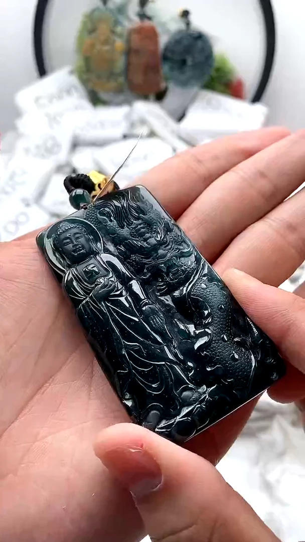 【闪购商品】翡翠颈饰未镶嵌阿弥陀佛