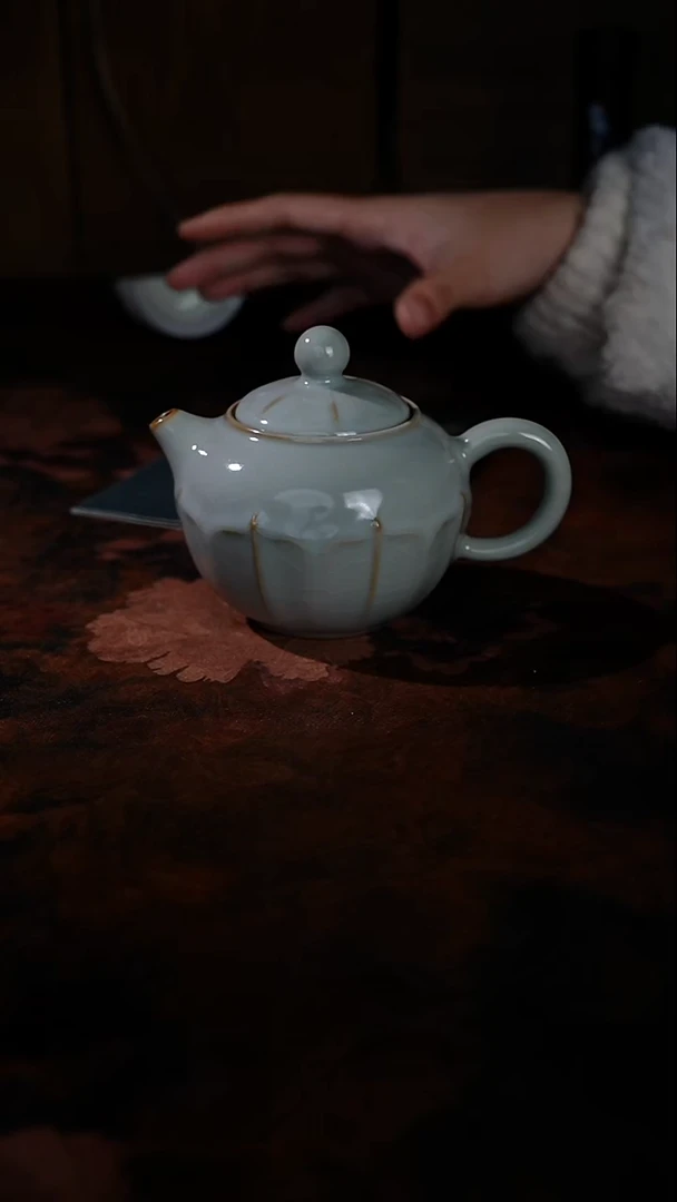 梵汝山房-清新雅韵壶象牙青