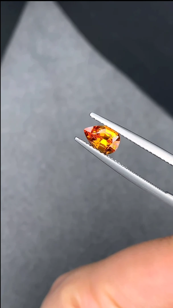 【闪购商品】石榴石无未镶嵌1.2克拉