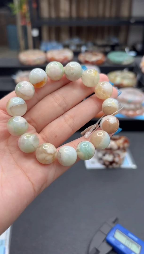 未镶嵌手链石英质玉608