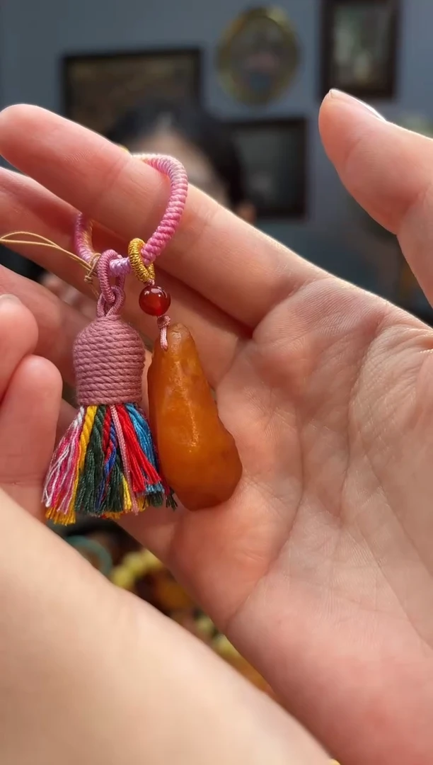 琥珀颈饰未镶嵌包挂