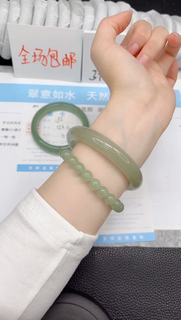 未镶嵌手镯石英质玉A136-60.6