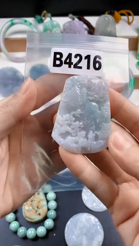 颈饰未镶嵌翡翠天然翡翠吊坠挂件
