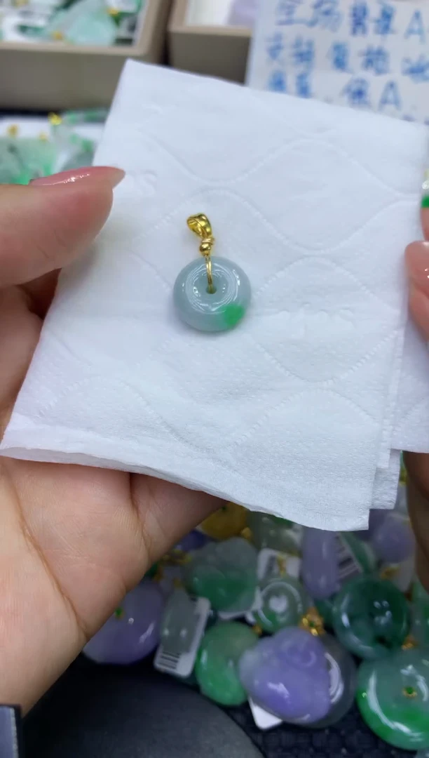 颈饰未镶嵌翡翠天然缅甸A货翡翠