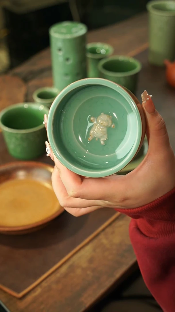 【闪购商品】瓷片王玮 草木灰 躺赢杯