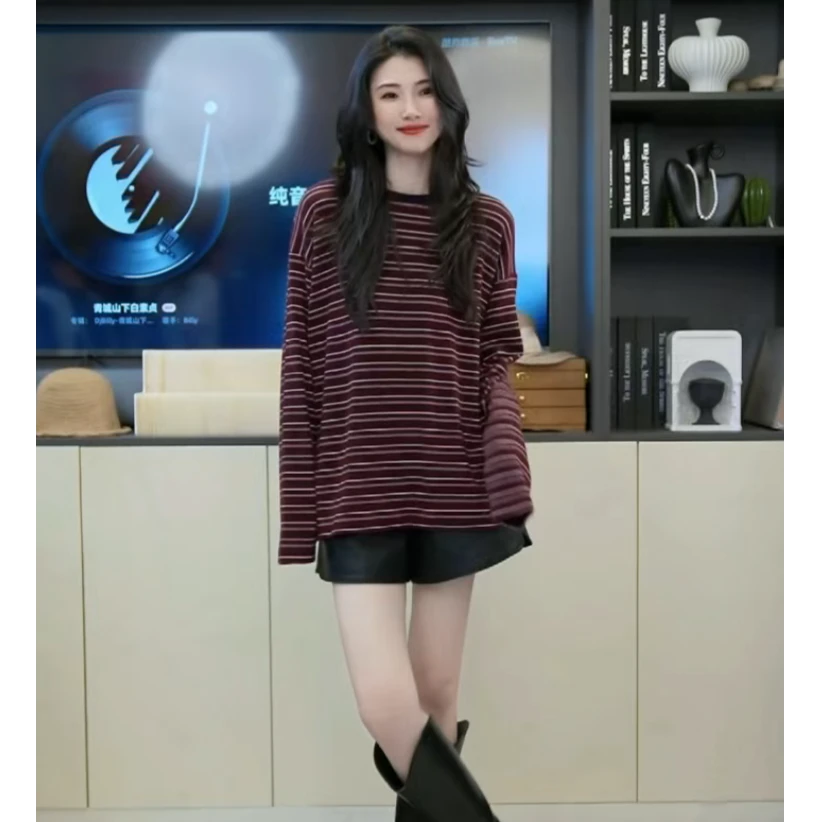 小乖逃黑色领红色条纹T恤打底 圆领时尚 Z0029