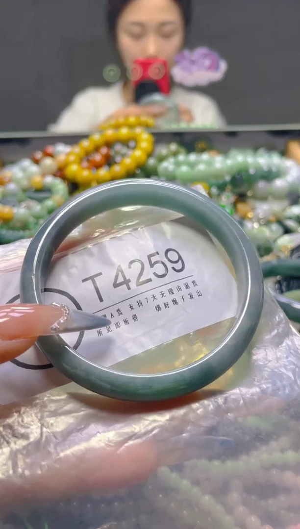 颈饰未镶嵌翡翠60-62/T/翡翠A货，一件也是批发价