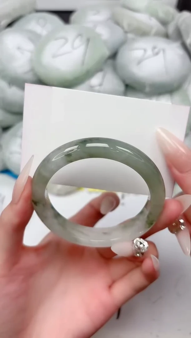 未镶嵌手镯石英质玉67-56.5