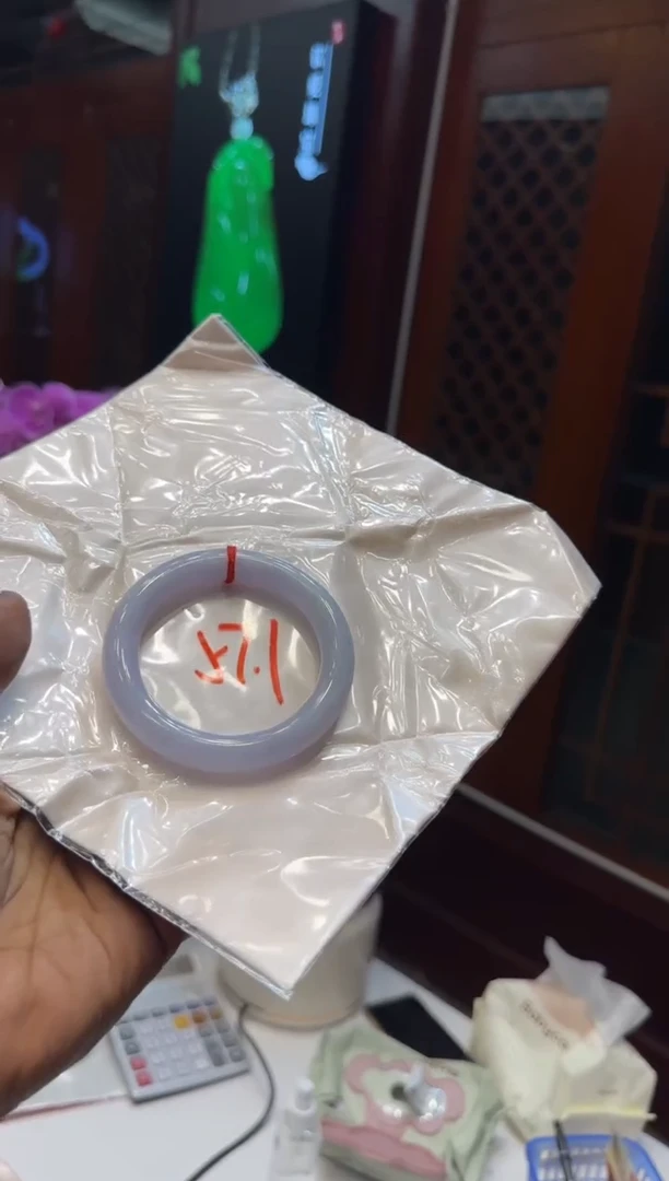 未镶嵌手镯翡翠手镯