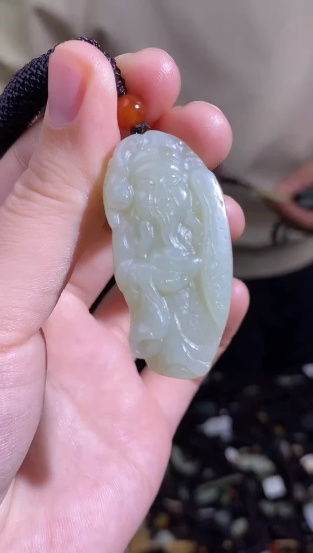 颈饰未镶嵌和田玉1