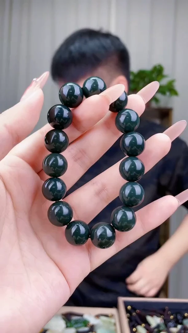 和田玉未镶嵌挂件拍一发一，多样性发货！1.4