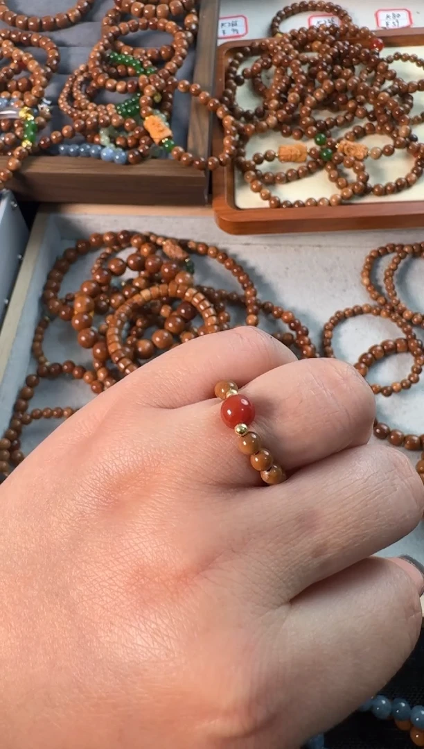 【闪购商品】库克手串未镶嵌戒指南红