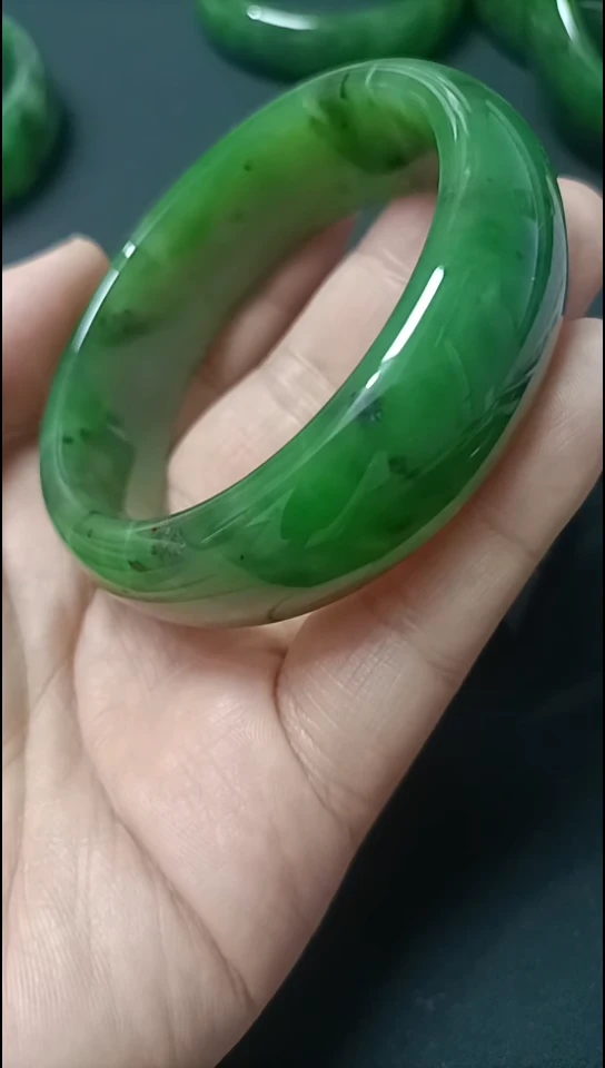 颈饰未镶嵌和田玉慈*宝60