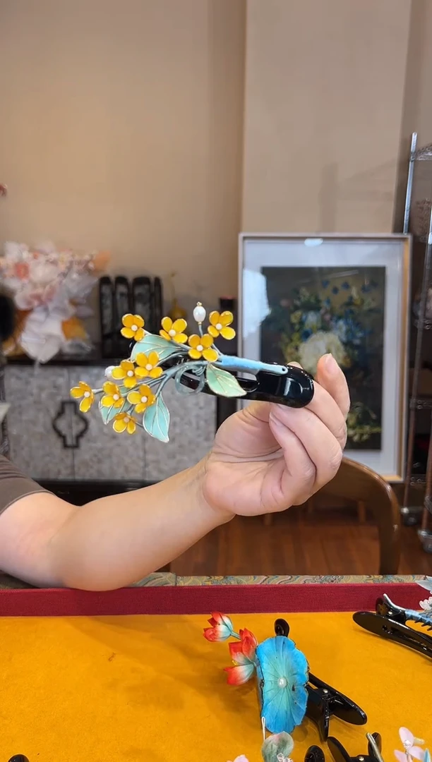 刺绣非遗绒花（发饰）