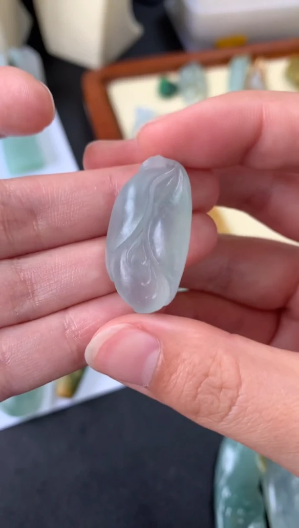 【闪购商品】定制翡翠未镶嵌翡翠