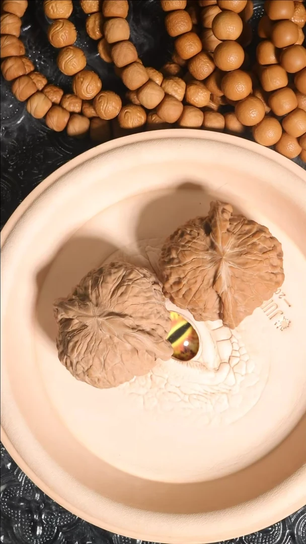 把件猴头核桃核桃