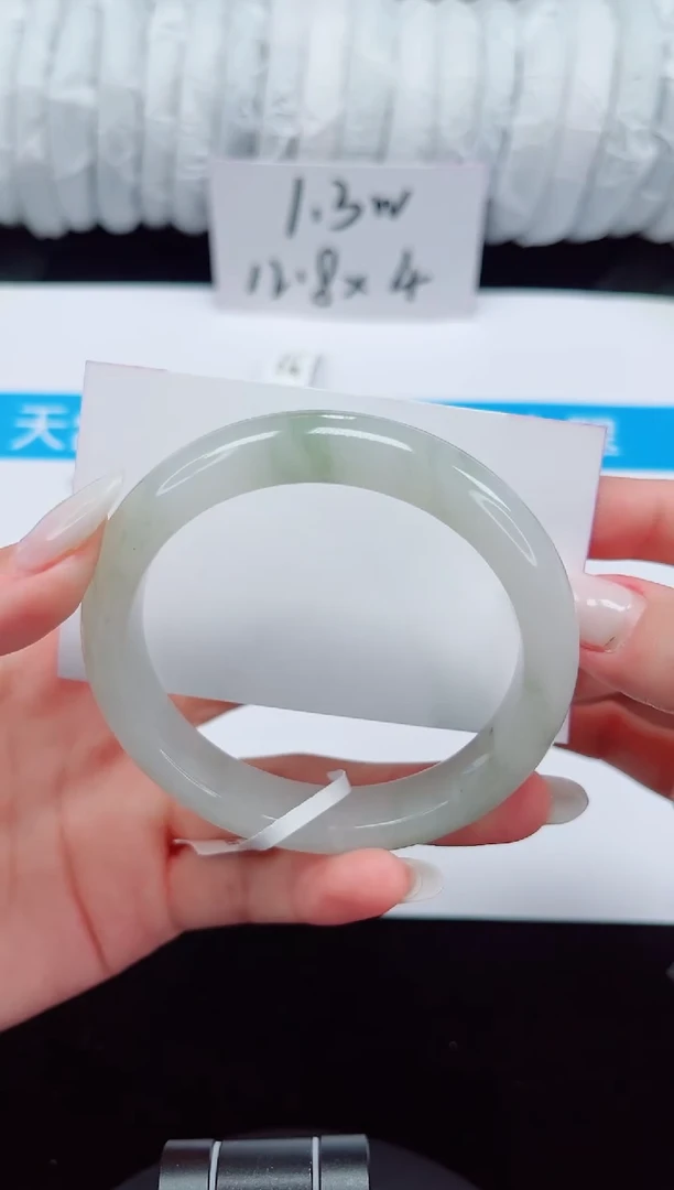 未镶嵌手镯石英质玉71-59/60