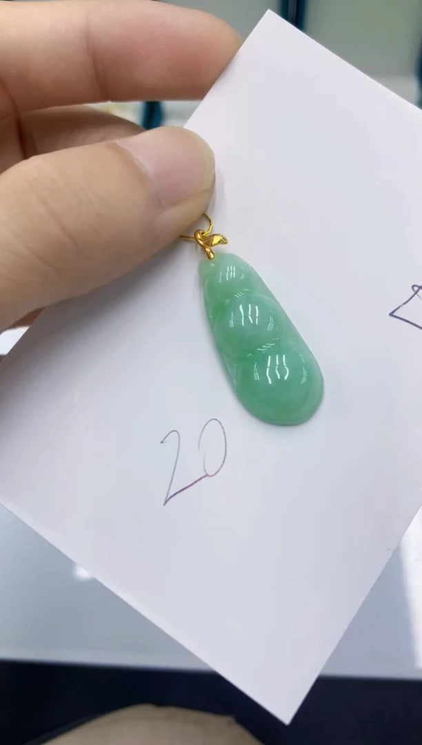 颈饰未镶嵌翡翠翡翠