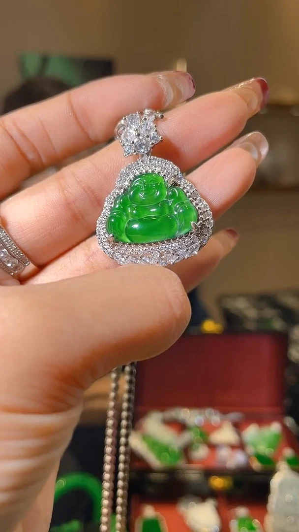 【闪购商品】翡翠吊坠(不含链)银S925镶嵌天然翡翠A货