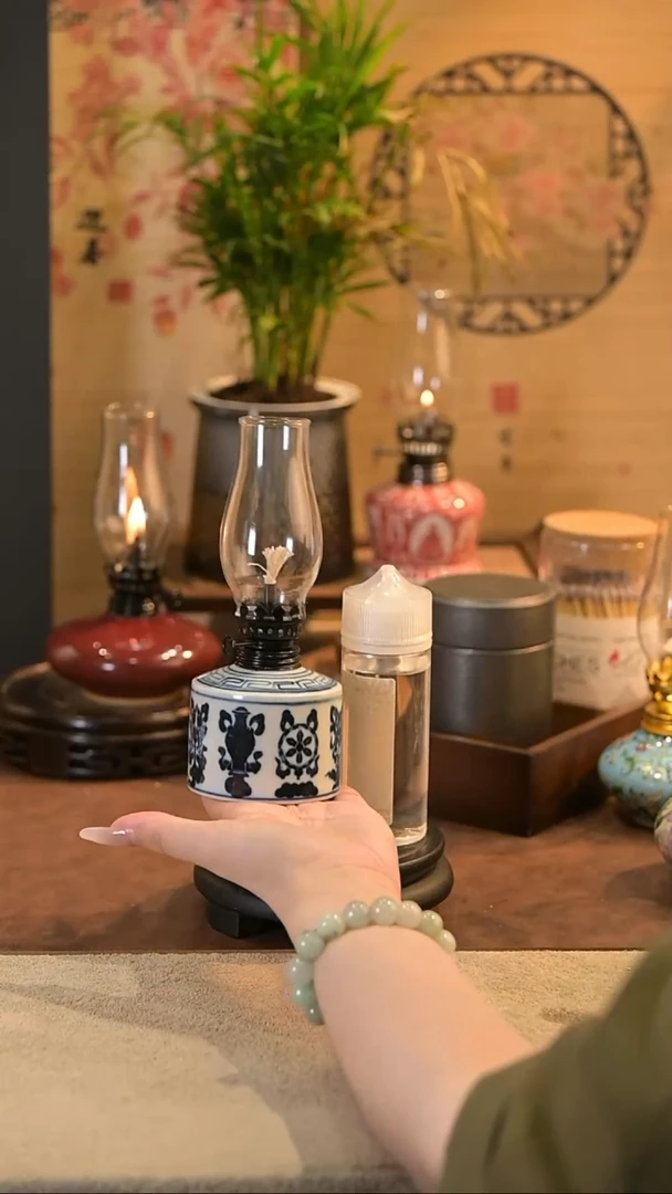 景德镇陶瓷油灯摆件