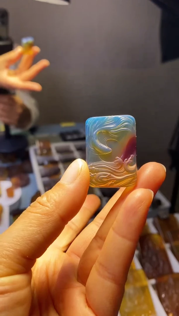 未镶嵌颈饰琥珀SN35-13（如鱼得水）