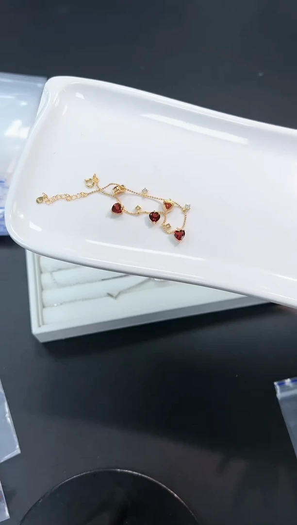 【闪购商品】石榴石手链银S925镶嵌2f多样性发其一/1条