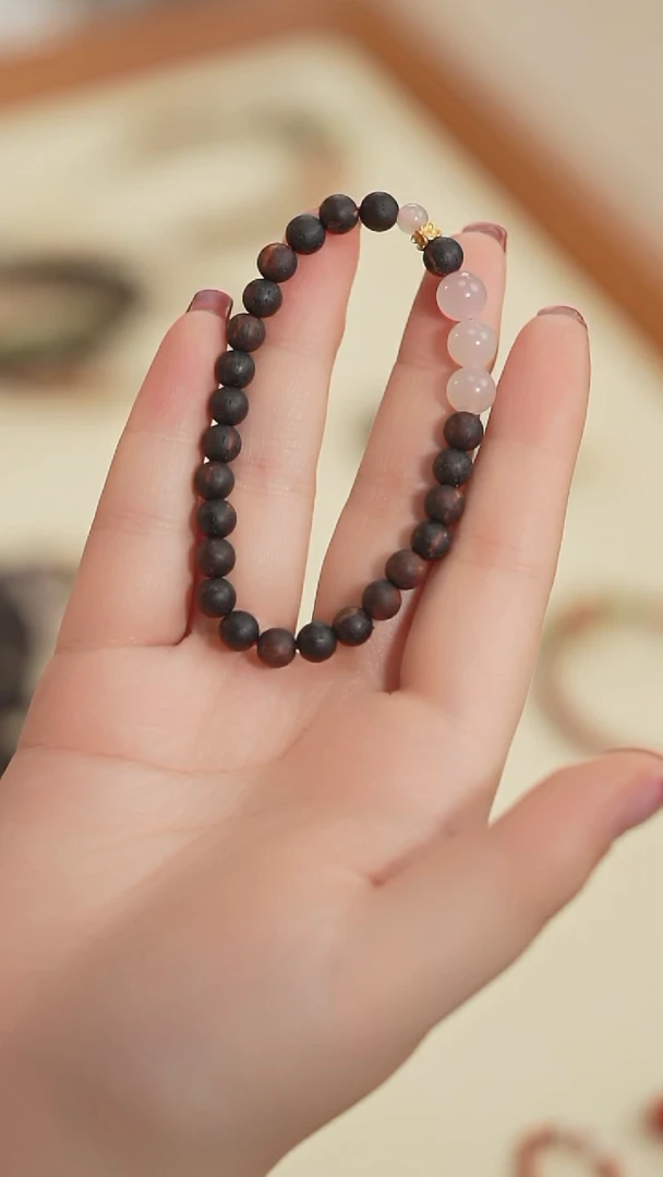 【闪购商品】降真香手串未镶嵌【云边】降真香 藕粉和田手串