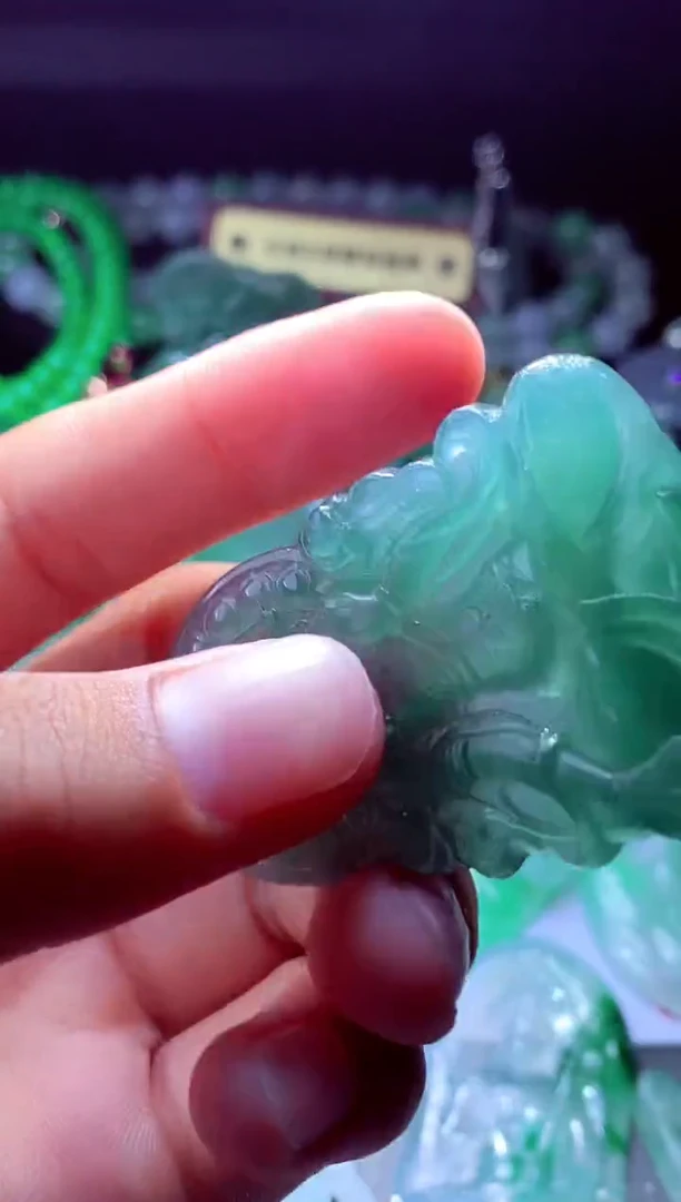 未镶嵌定制翡翠成*#翡翠毛货定制