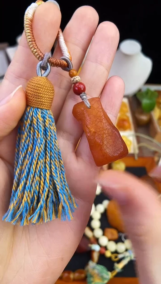 琥珀未镶嵌珠宝奇石柒月
