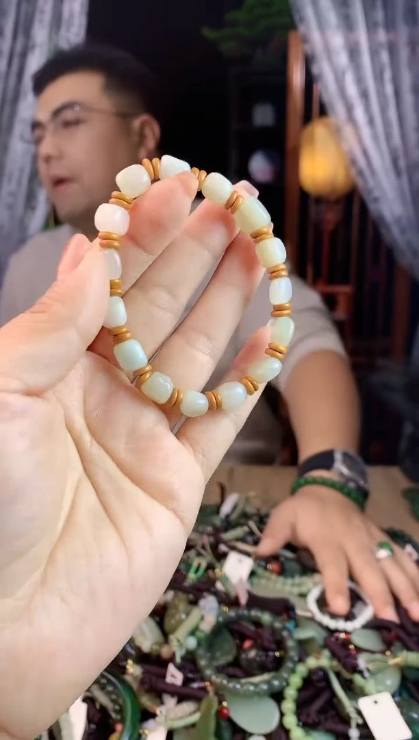 【闪购商品】和田玉挂件未镶嵌多样性发货拍一发一