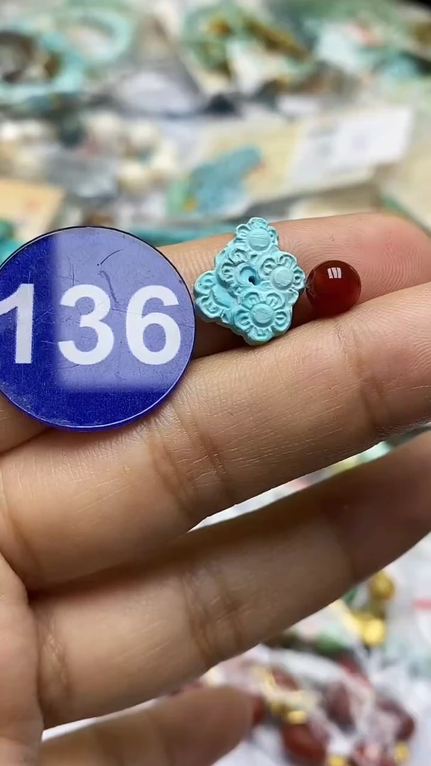 玛瑙/玉髓雕刻件未镶嵌136