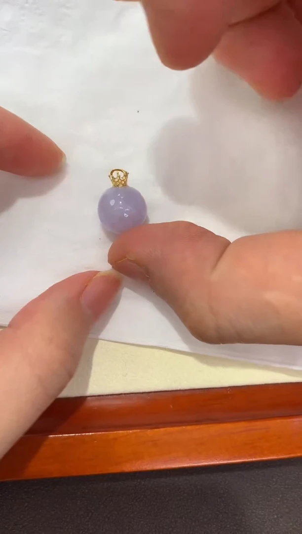 翡翠18K金镶嵌颈饰天然缅甸a货翡翠