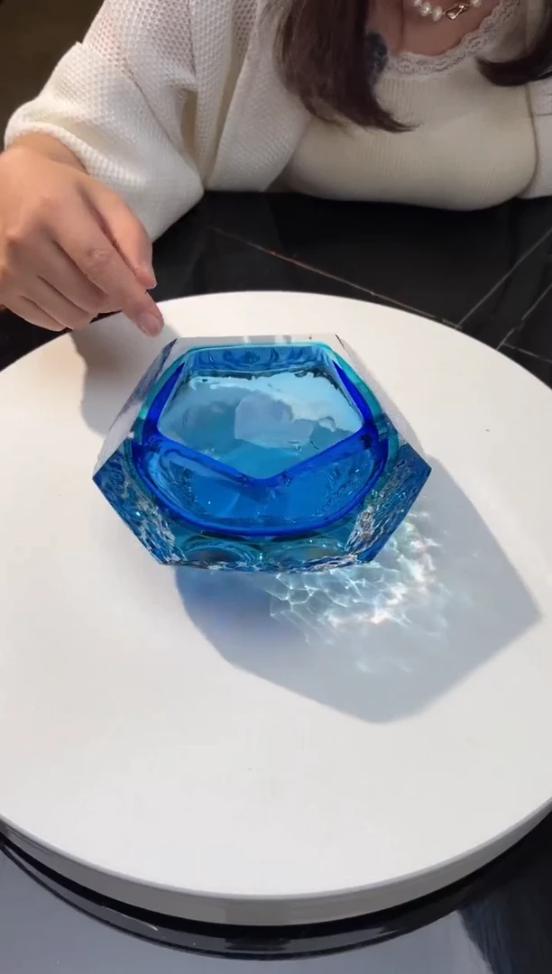 摆件AJ1011244琉璃艺术烟灰缸