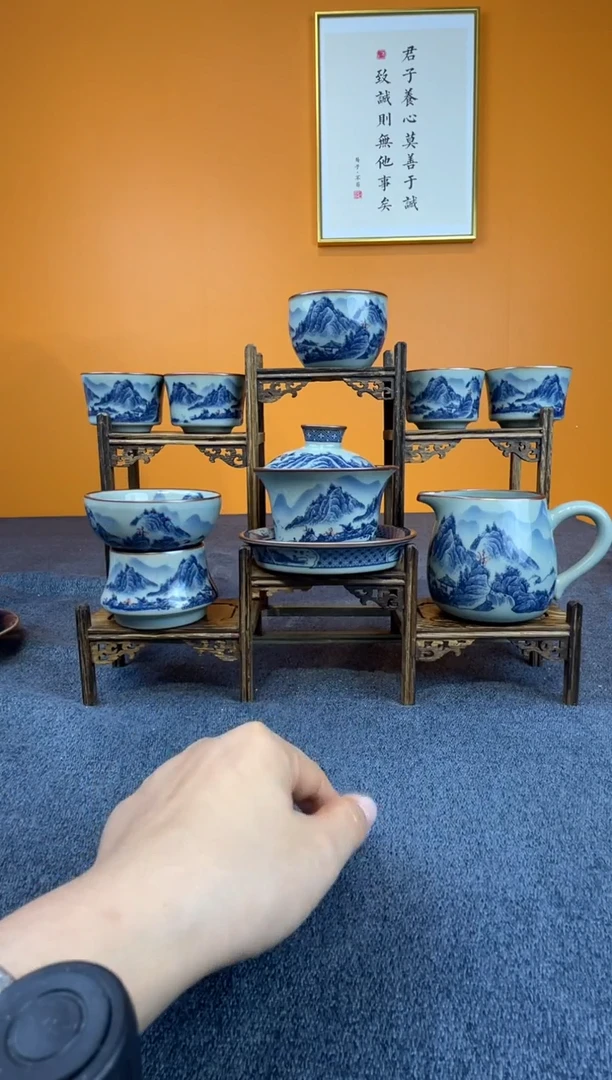 四****产釉里红八件套+2客杯