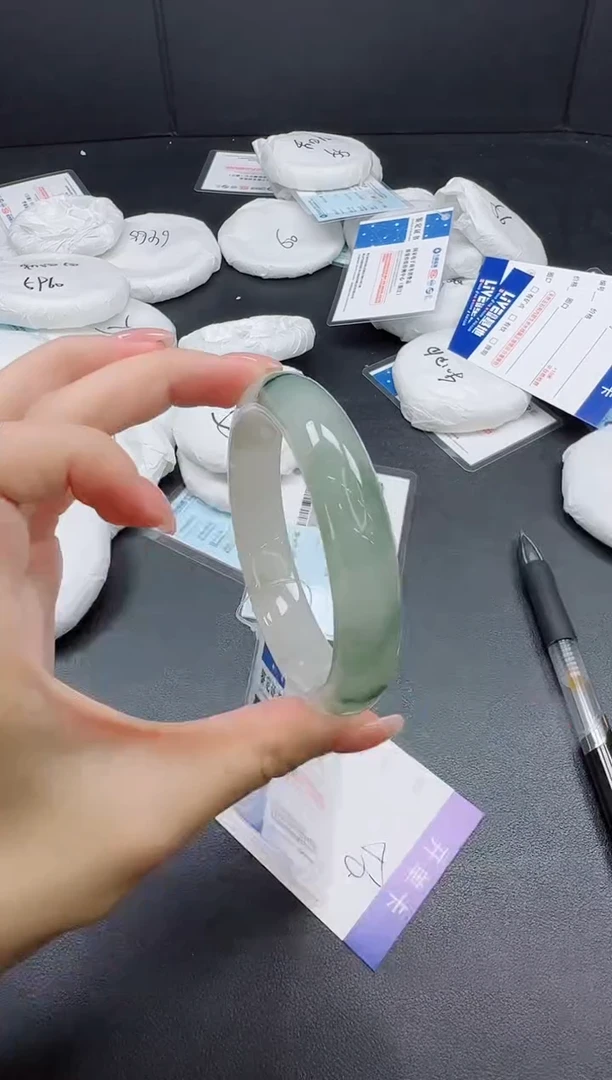 未镶嵌手镯石英质玉056-58