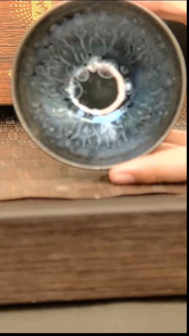 茶盏83=。。。。。。。。。。