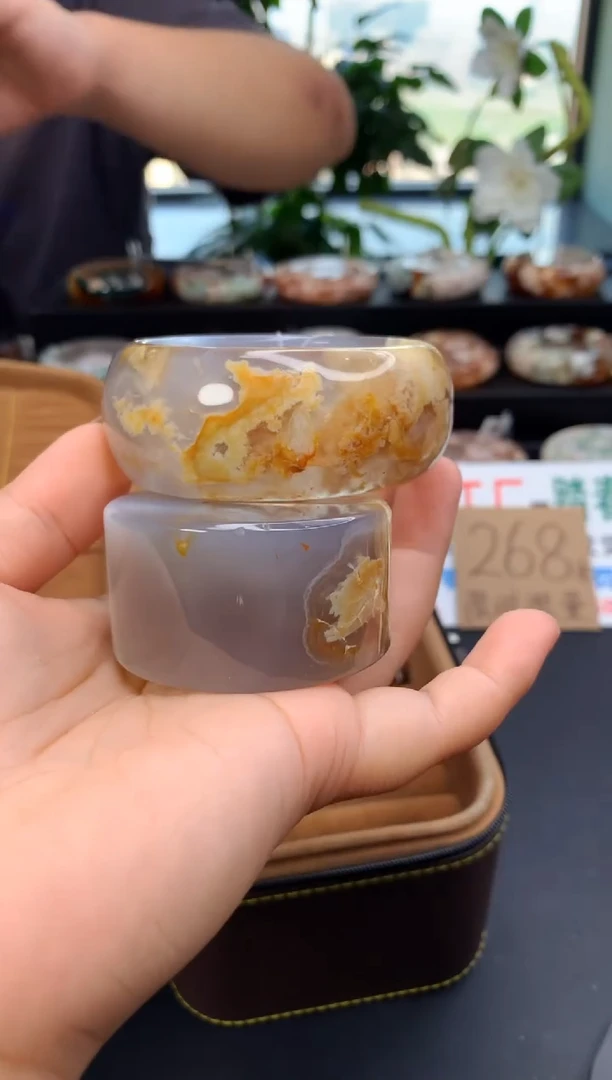 石英质玉手镯未镶嵌赠送镯心（圈口54