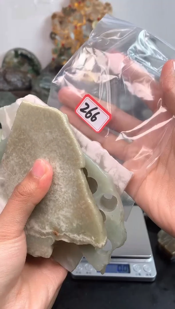 未镶嵌和田玉摆件266