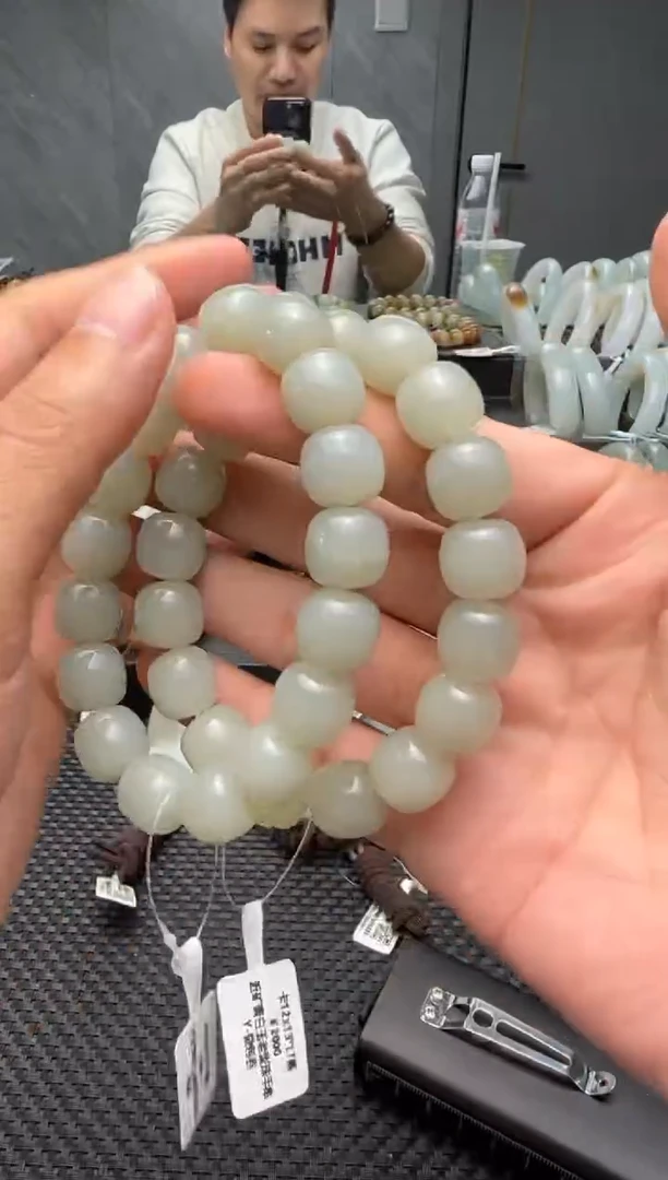 未镶嵌手串和田玉青白玉手串卡12x13多样性发其一