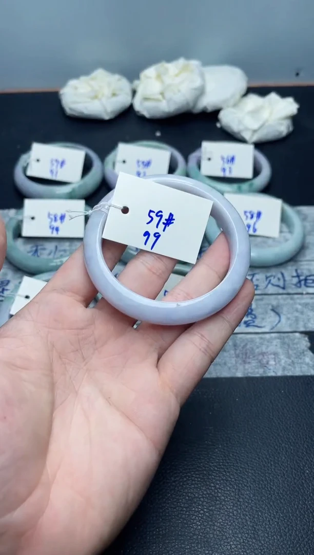 未镶嵌手镯翡翠99