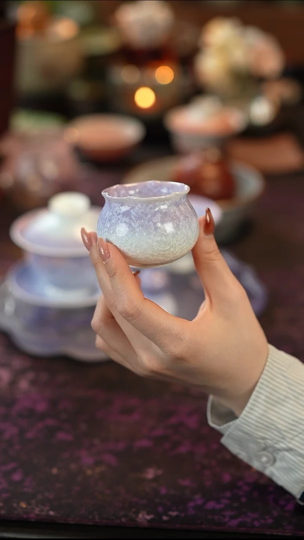 1窑变结晶釉渐变紫-花苞杯