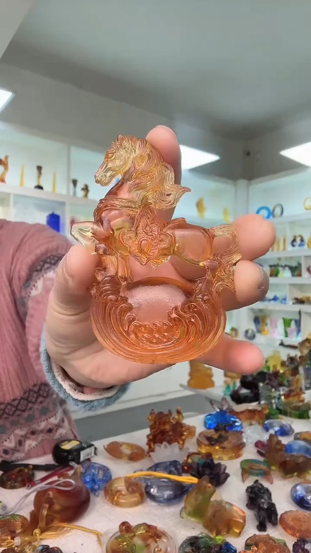 手工艺品琉璃元宝马